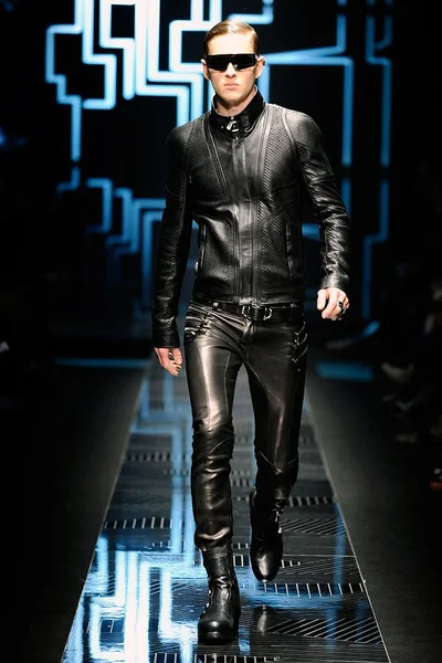 Look 5